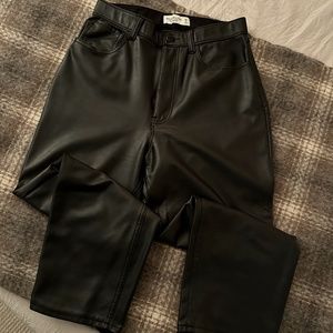 Abercrombie & Fitch Ankle Straight Ultra High Rise Leather Pants Size 28